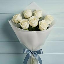 Букет 7 Белых роз Эдлесс Лав в Борское