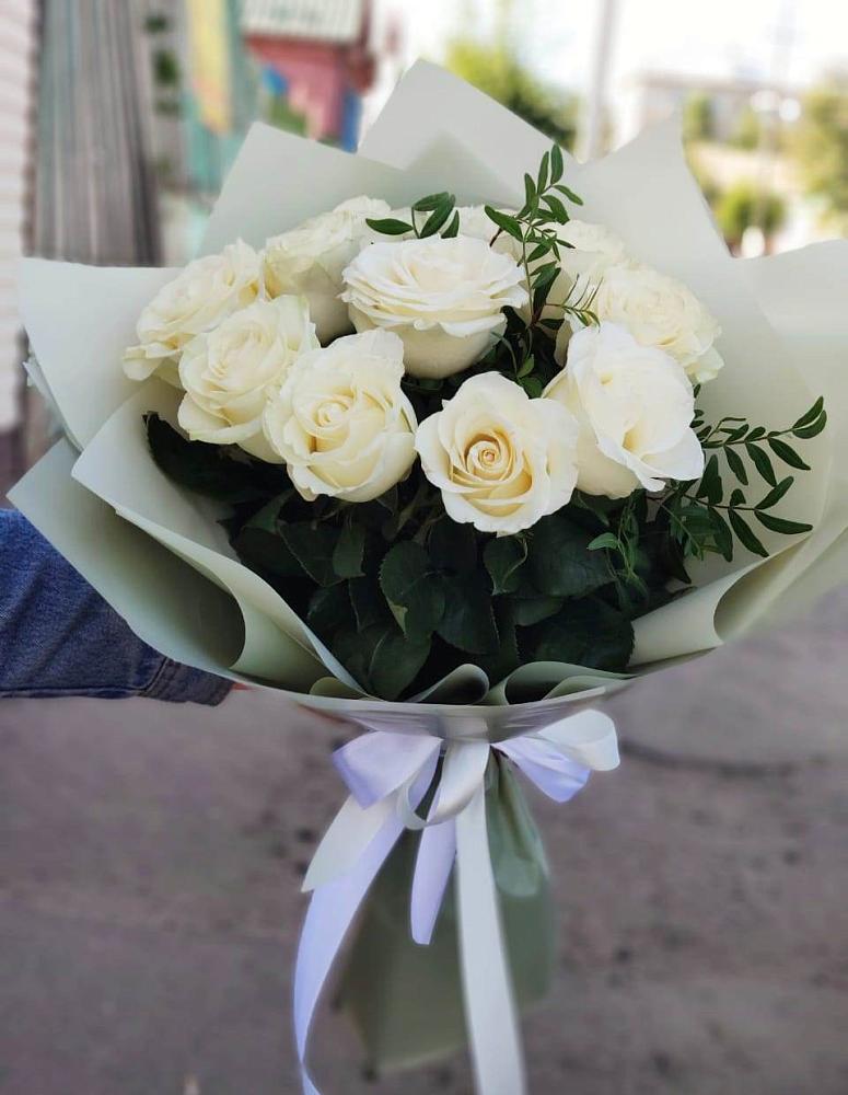 Букет Белые розы Проуд в Борское