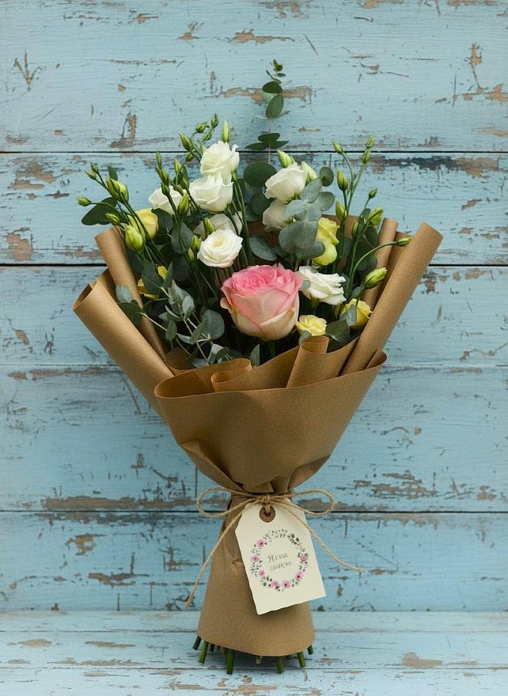 Букет цветов из: Розы и Лизиантусы в Борское