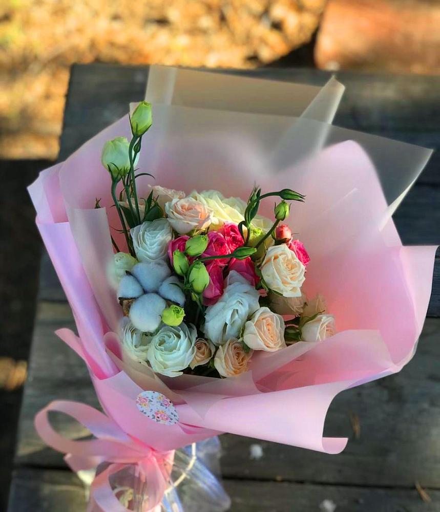 Букет цветов из: Розы и Лизиантусы в Борское