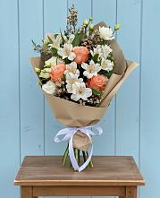 Букет цветов из:  Альстромерии, Лизиантусы, Розы и Хризантемы #REPLACE_PRED# Борское