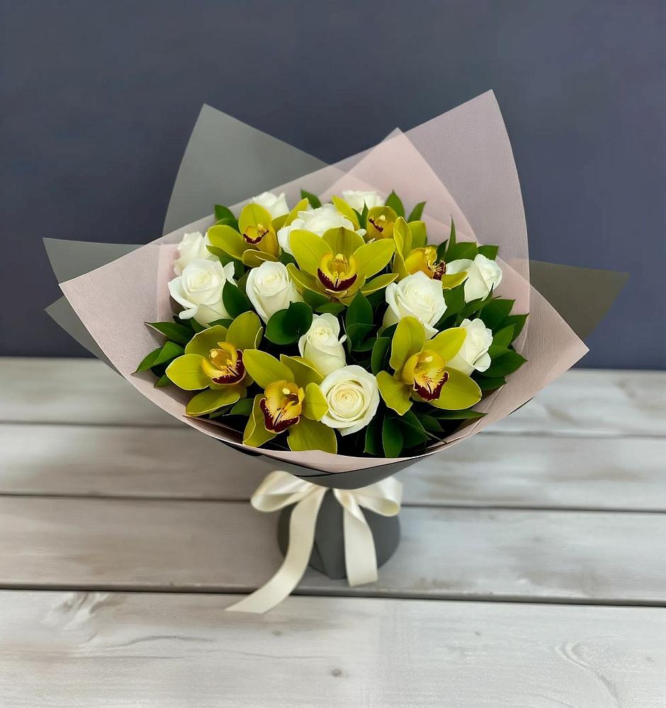 Букет цветов из: Орхидеи и Розы в Борское