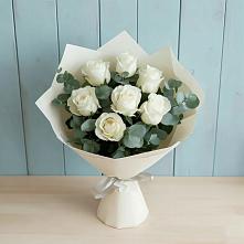 Букет Белые розы в Эвкалипте в Борское