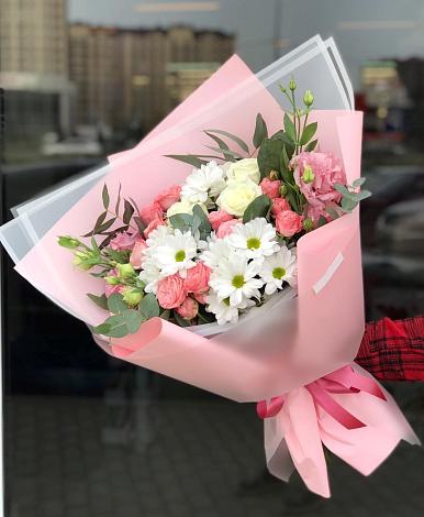 Букет цветов из: Розы, Лизиантусы и Хризантемы в Борское