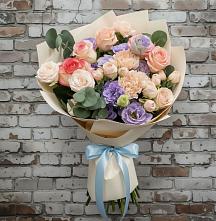 Букет цветов из:  Розы, Лизиантусы и Гвоздики в Борское
