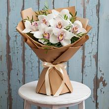 Букет цветов из:  Орхидеи и Розы в Борское