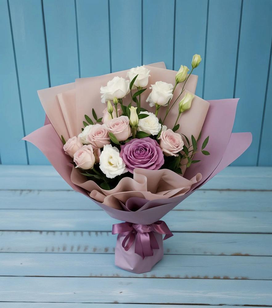 Букет цветов из: Розы и Лизиантусы в Борское